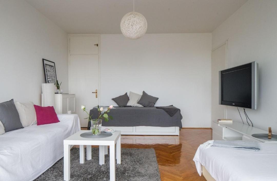 Relax Central Apartment Zagreb Exterior photo
